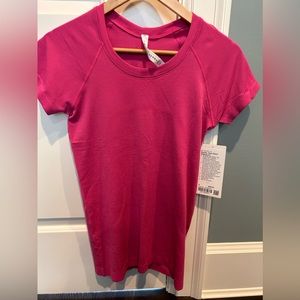New Lululemon tshirt